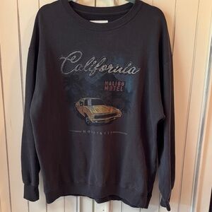 Hollister Black Crewneck Sweatshirt with California Graphic
